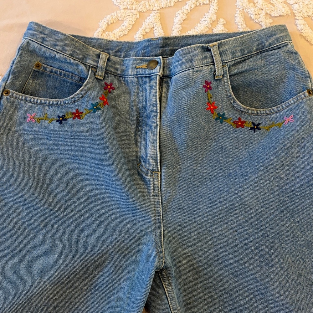 Carole Little Vintage Blue Jeans with Colorful Embroidery Estimated Size 8